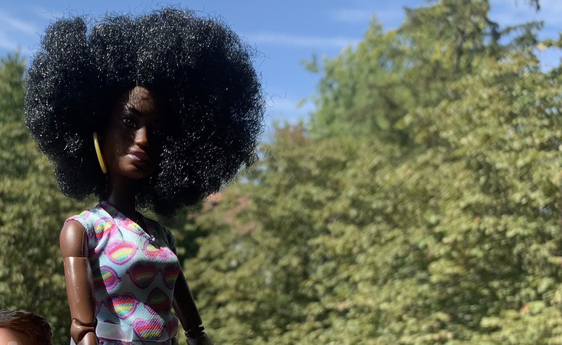 Barbie im Spannungsfeld (queer-)feministischer Theorien und Aktivismen