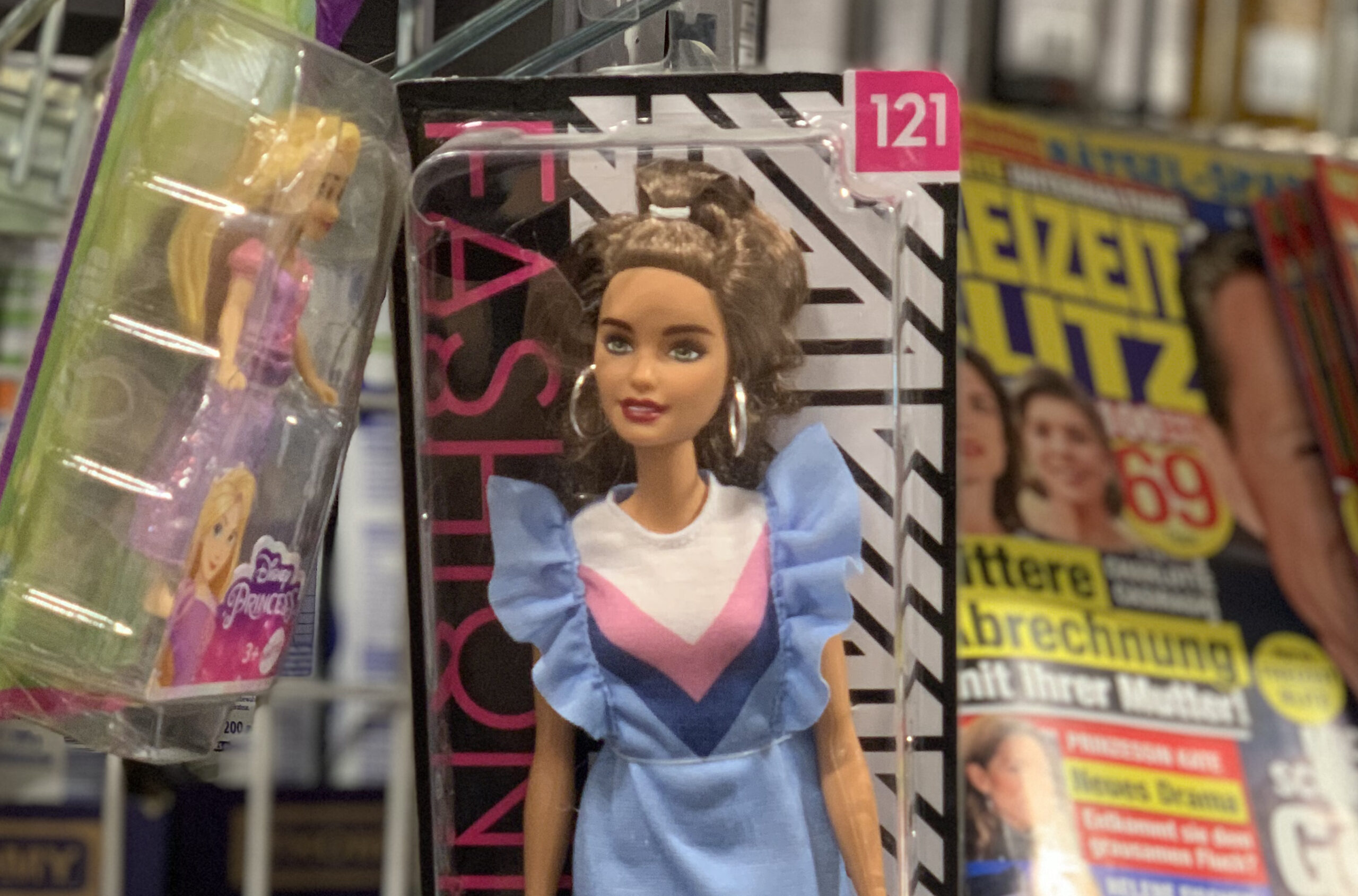 Barbie und die Farbe Pink